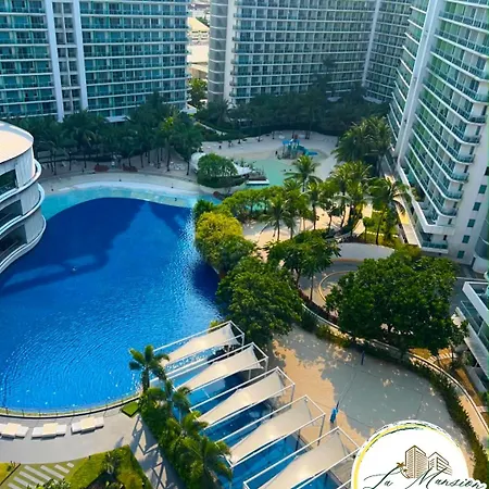 Staycation In Metro Manila By La Mansion D\' Azure